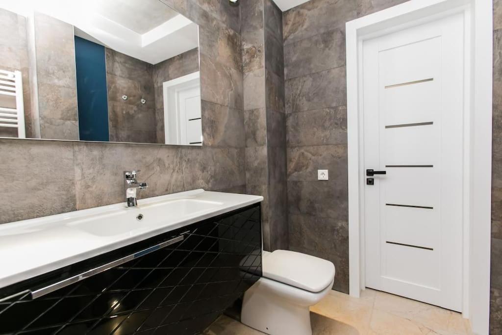 Appartement Lev Tolstoi Studio à Chişinău Extérieur photo